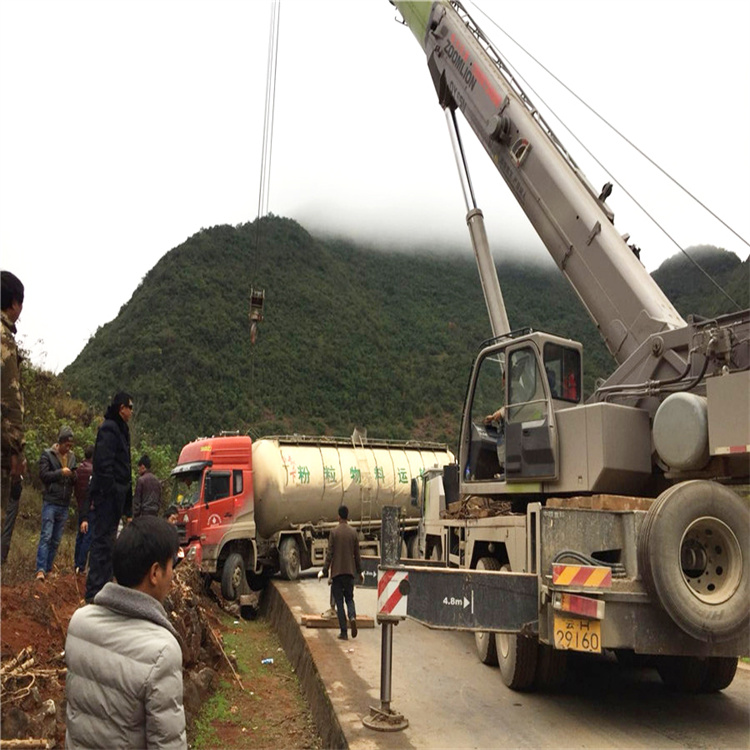 扶沟吊车道路救援24小时